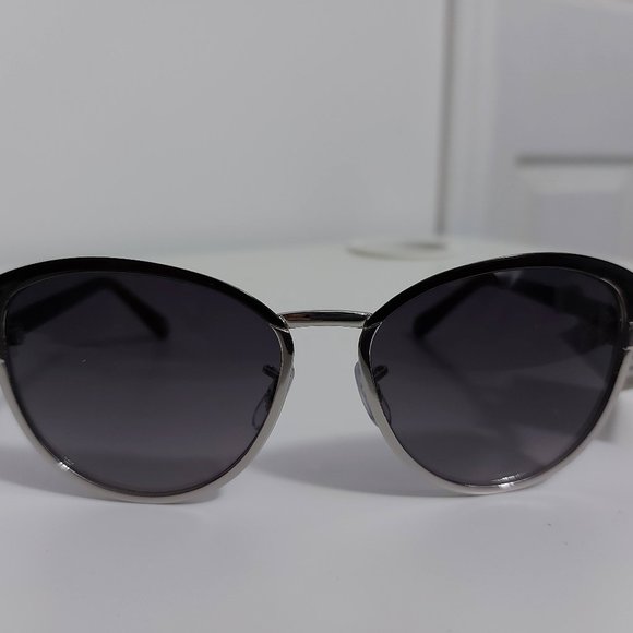 NWT Fossil Black and Silver Cat Eye Sunglasses - Picture 2 of 7